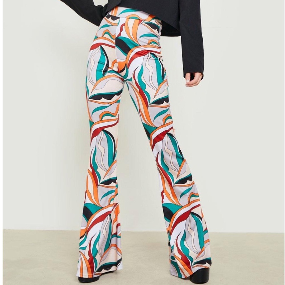 Boohoo Multicolor Abstract Flare Pants